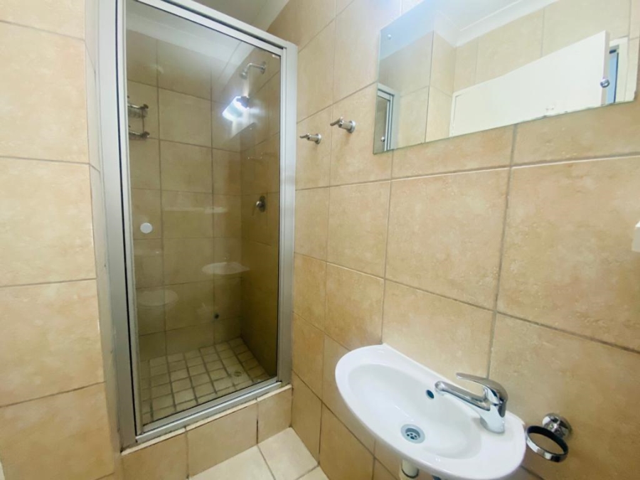 2 Bedroom Property for Sale in Cape Town City Centre Western Cape